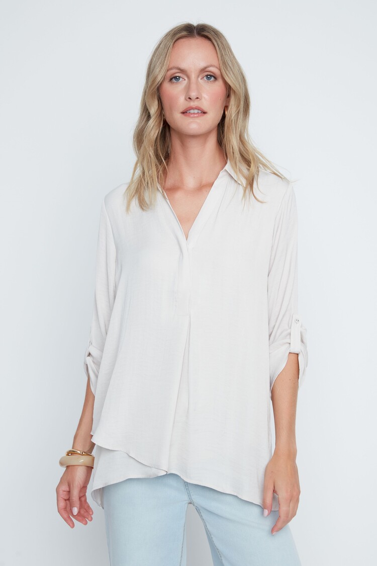 Renuar Renuar 3/4 Sleeve Air Flow Blouse W/ Collar R5517