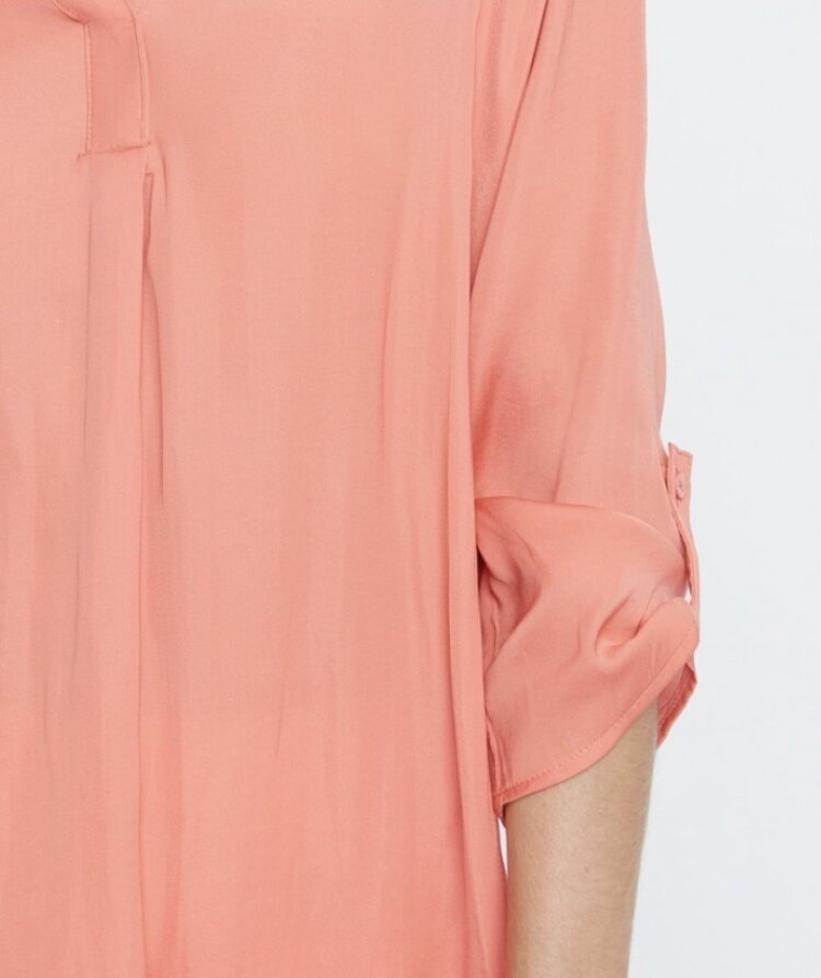 Renuar Renuar 3/4 Sleeve Air Flow Blouse W/ Collar R5517