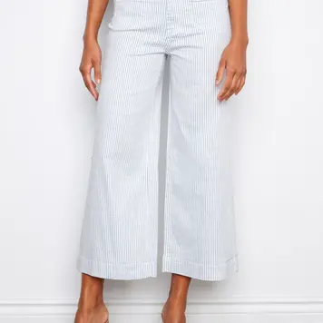 Charlie B Charlie B Striped Twill Cropped patch pocket pant C5538