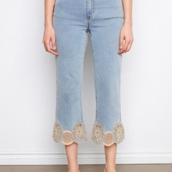 Charlie B Charlie B Flare Jean With Lace Trim C5773