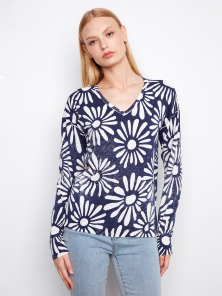 Charlie B Charlie B Long Sleeve Reversible Printed V Neck Sweater C2968