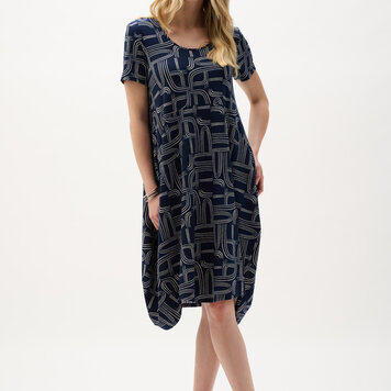 Joseph Ribkoff Joseph Ribkoff Silky Knit Geometric Print Cocoon Dress 262135