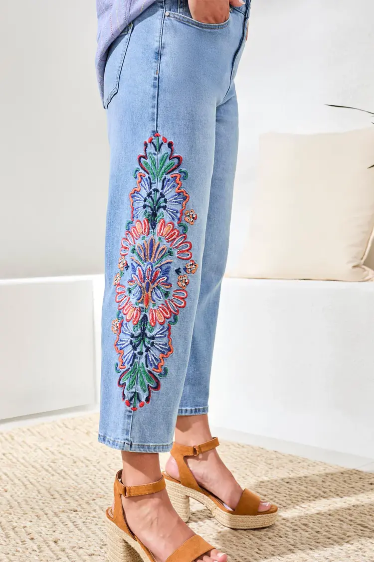 Tribal Audrey Wide Crop Jeans W/ Embroidery 5814O