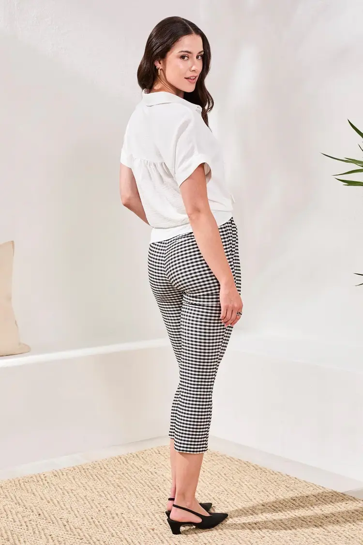 Tribal Tribal Pull On Capri W/ Slit 3104O