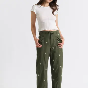 Daze Daze Villa Pant Drawstring Barrel Leg Pant D00116040BG