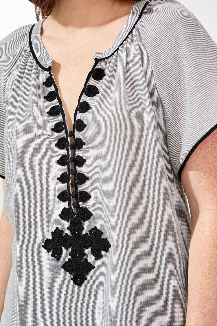 Tribal Tribal Sleeveless Blouse With Tape Detail 3116O
