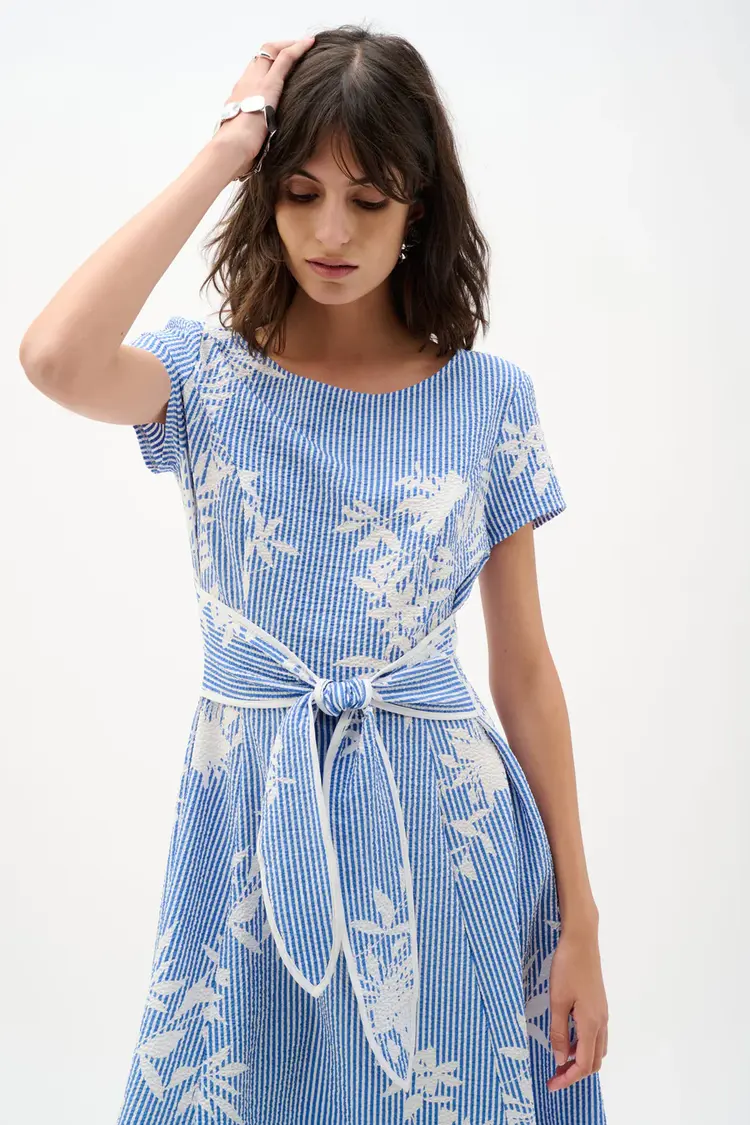 Joseph Ribkoff Joseph Ribkoff Short Sleeve Seersucker Tie Front Dress 262191