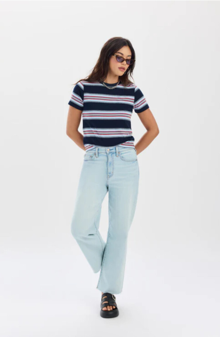 Daze Daze Denim Pleaser- High Rise Wide Ankle Jean D00017181ZZ