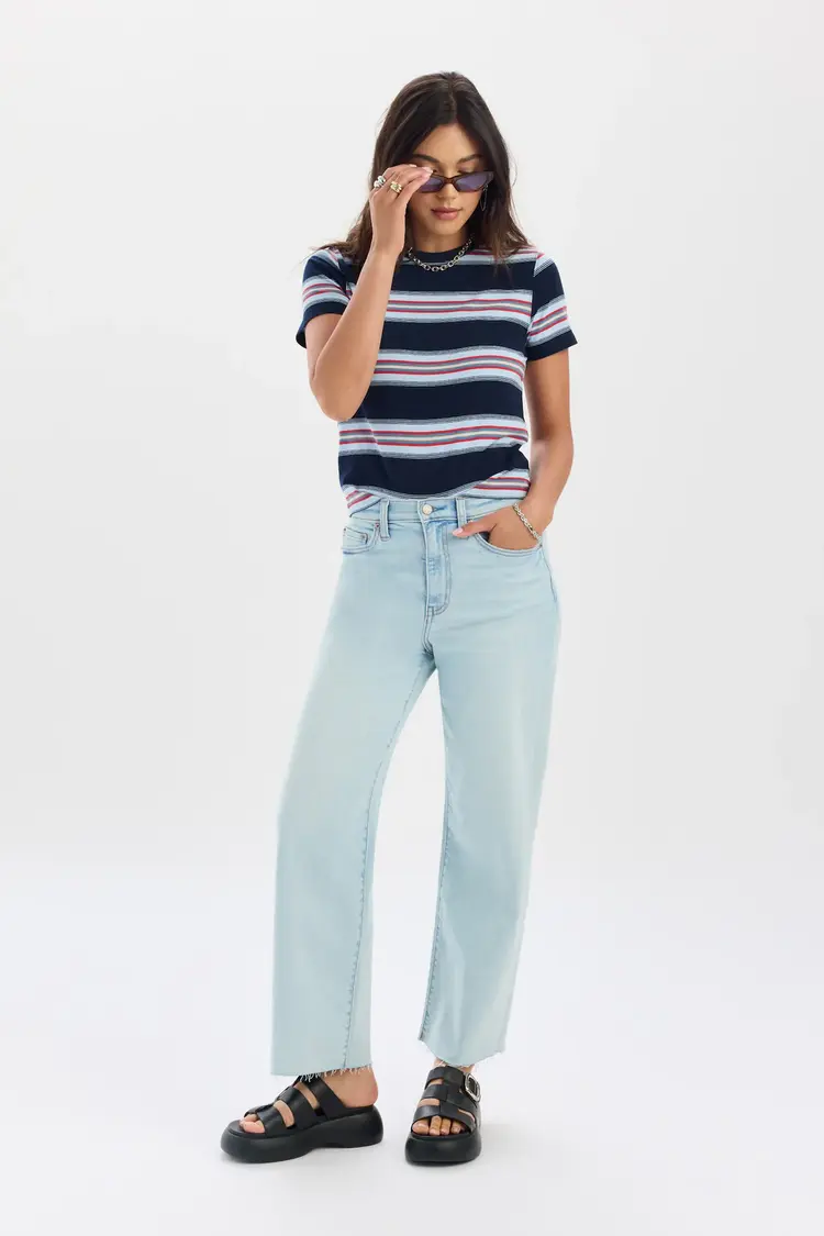 Daze Daze Denim Pleaser- High Rise Wide Ankle Jean D00017181ZZ