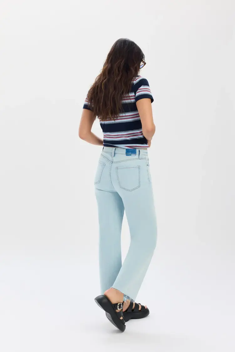 Daze Daze Denim Pleaser- High Rise Wide Ankle Jean D00017181ZZ
