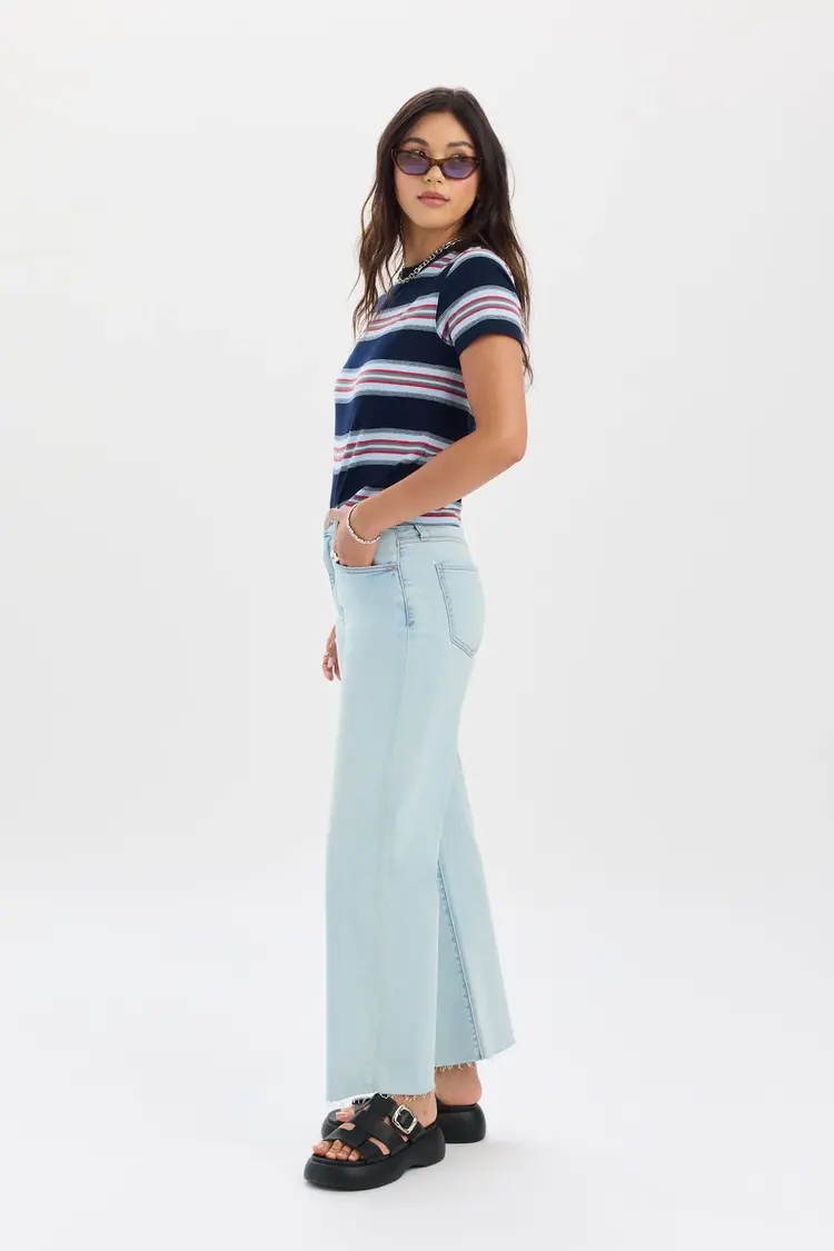 Daze Daze Denim Pleaser- High Rise Wide Ankle Jean D00017181ZZ