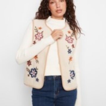 Charlie B Charlie B Sherpa/Suede Reversible Embroidered Vest C6438