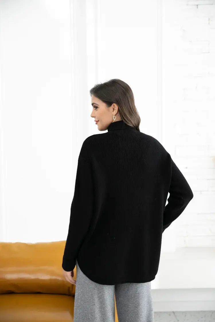 Rebecca’s Ribbed Turtleneck RT-3100