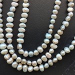 Freshwater Pearl strand - Pale Mint