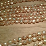 Freshwater Pearl strand -  Gold 6-7mm