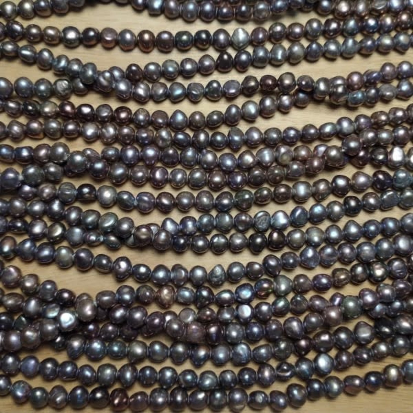 Freshwater Pearl strand -  5-6mm Peacock