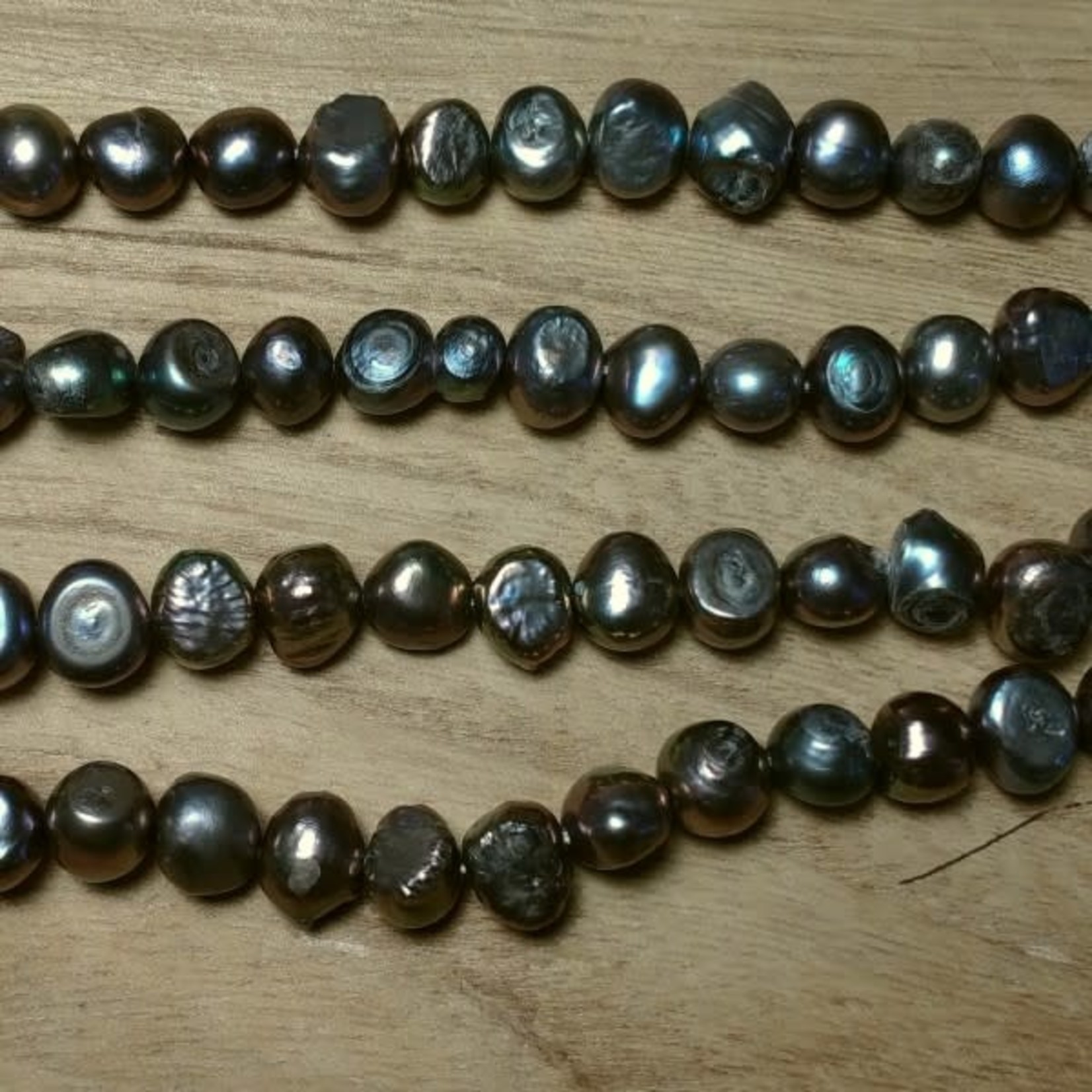 Freshwater Pearl strand -  4mm Light Peacock