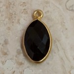 Onyx Gold Bezel Drop 9x18mm