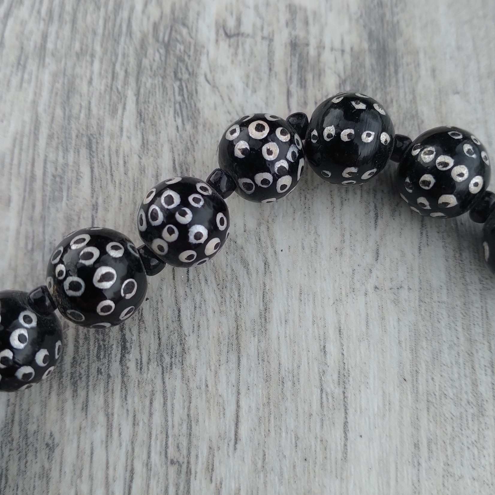 Black and White Ceramic Bead Strand