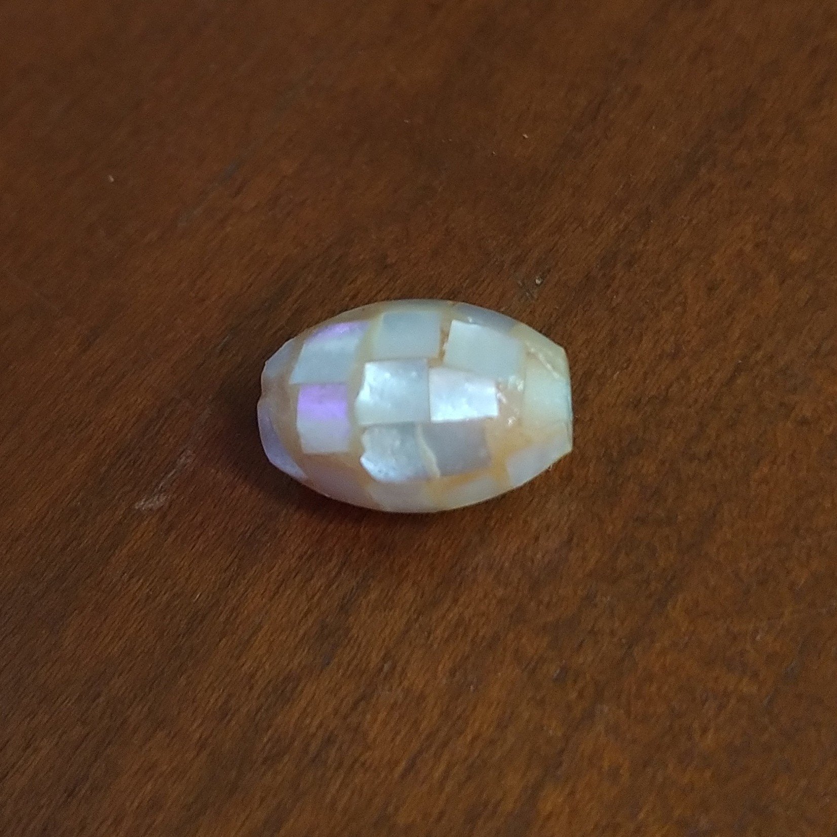 Mosaic White/ Cream Mother of Pearl Oval Bead