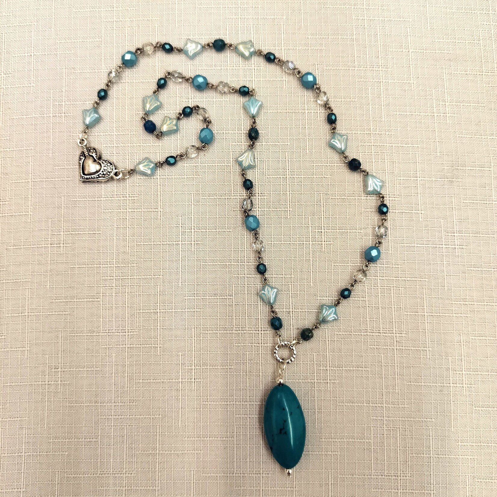 Turquoise Magnesite 30x15mm Oval Bead