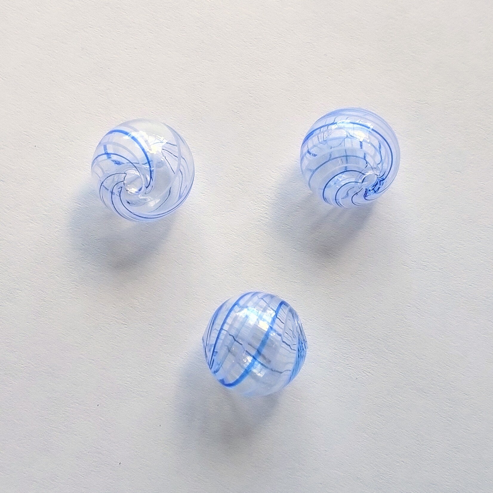 Hollow Lampwork Glass 14/16mm Clear and Blue Swirl Round Ball Bead