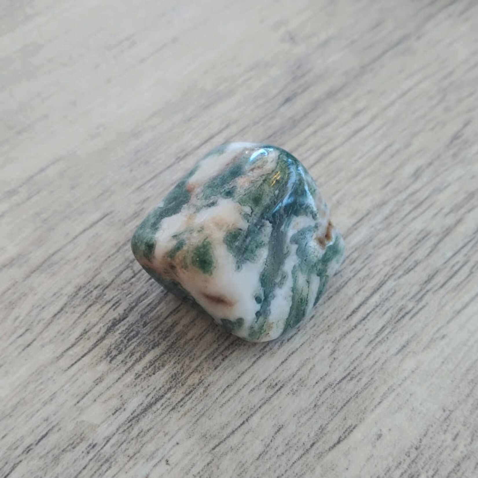 Moss Agate Tumbled Healing Approx. Stone 20-30mm