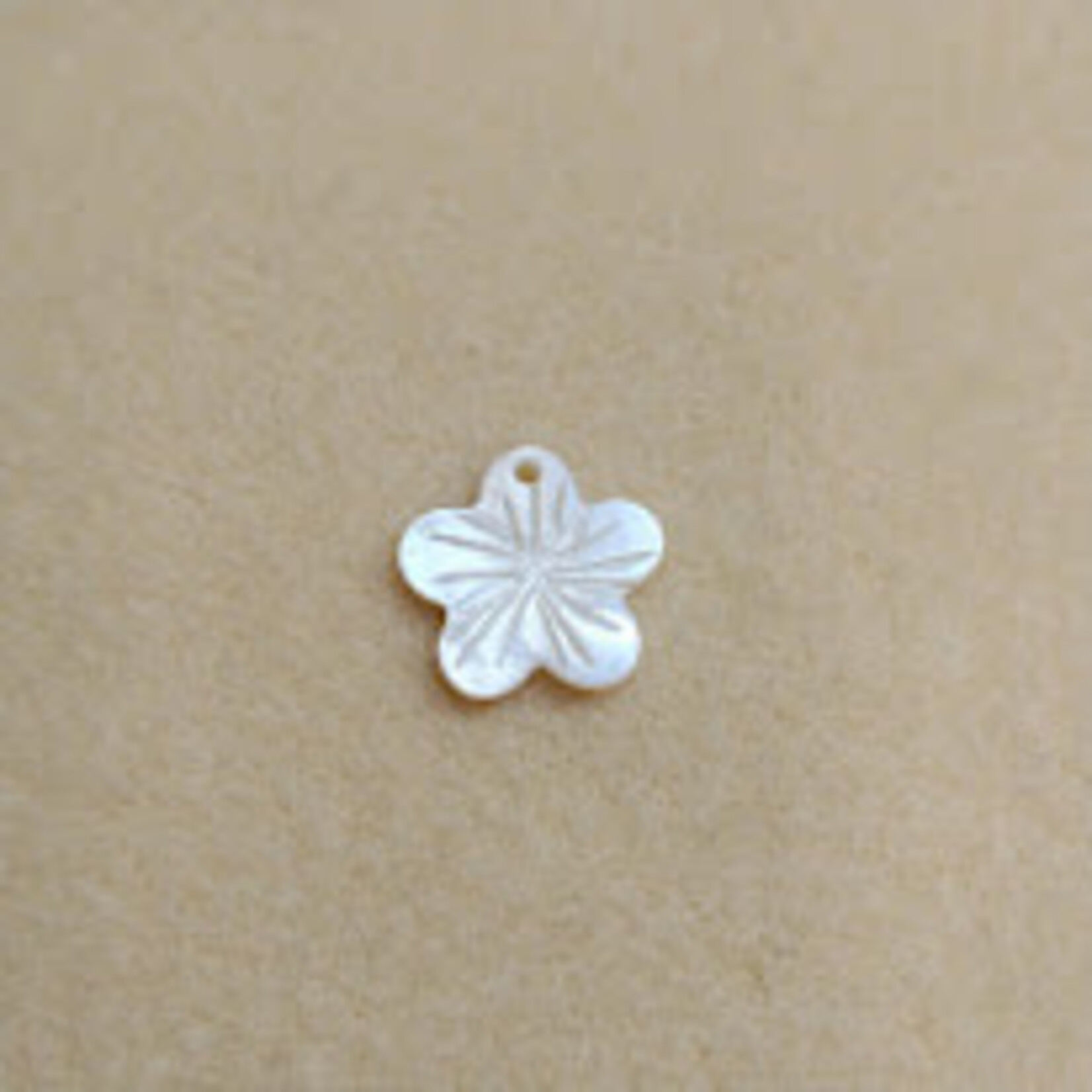 Carved Mother of Pearl Flower 16mm White Pendant