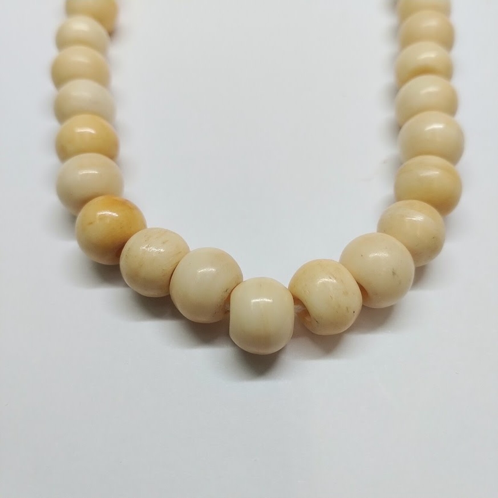 Ox Bone Round 10mm Yellowish Bead Strand