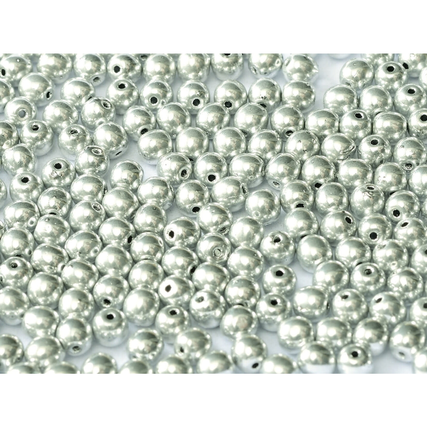 Druk Glass Bead Full Labrador 4mm Round - Bag of 25