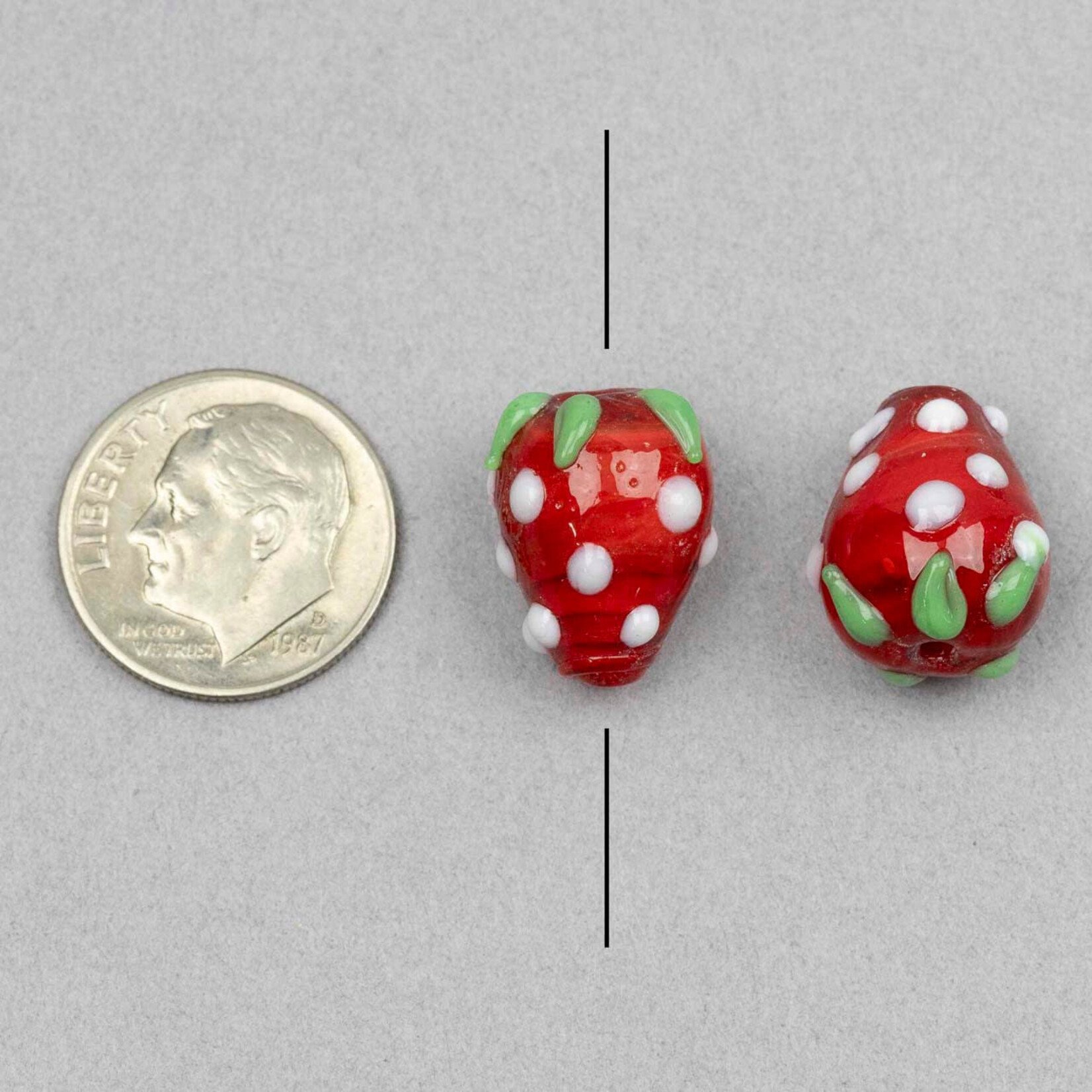 Lampwork Glass 12x15mm Strawberry Bead