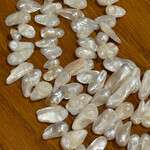 Baroque Petal Pearl 10-20mm Natural White Strand