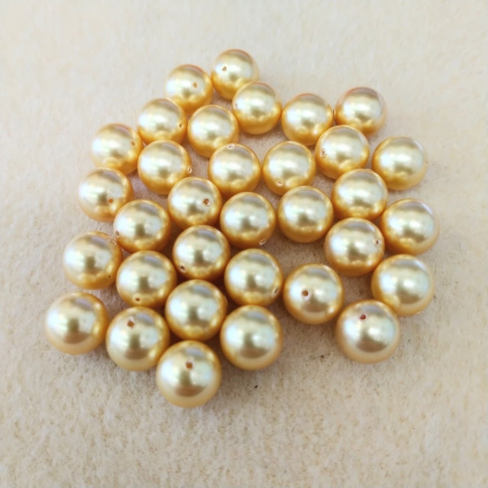 Swarovski Pearl 10mm Round Gold - 10 Pieces