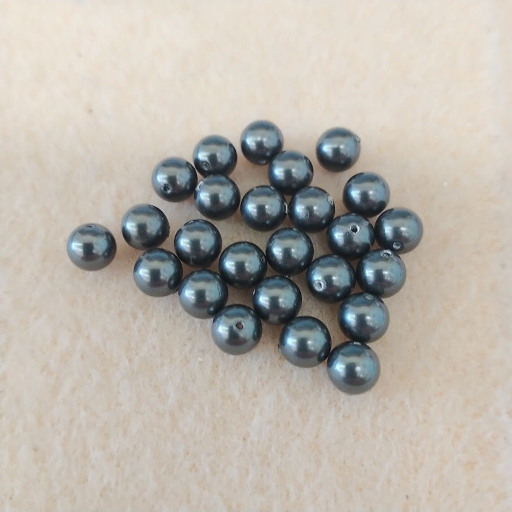 Swarovski Pearl  6mm Round Black - 20 Pieces