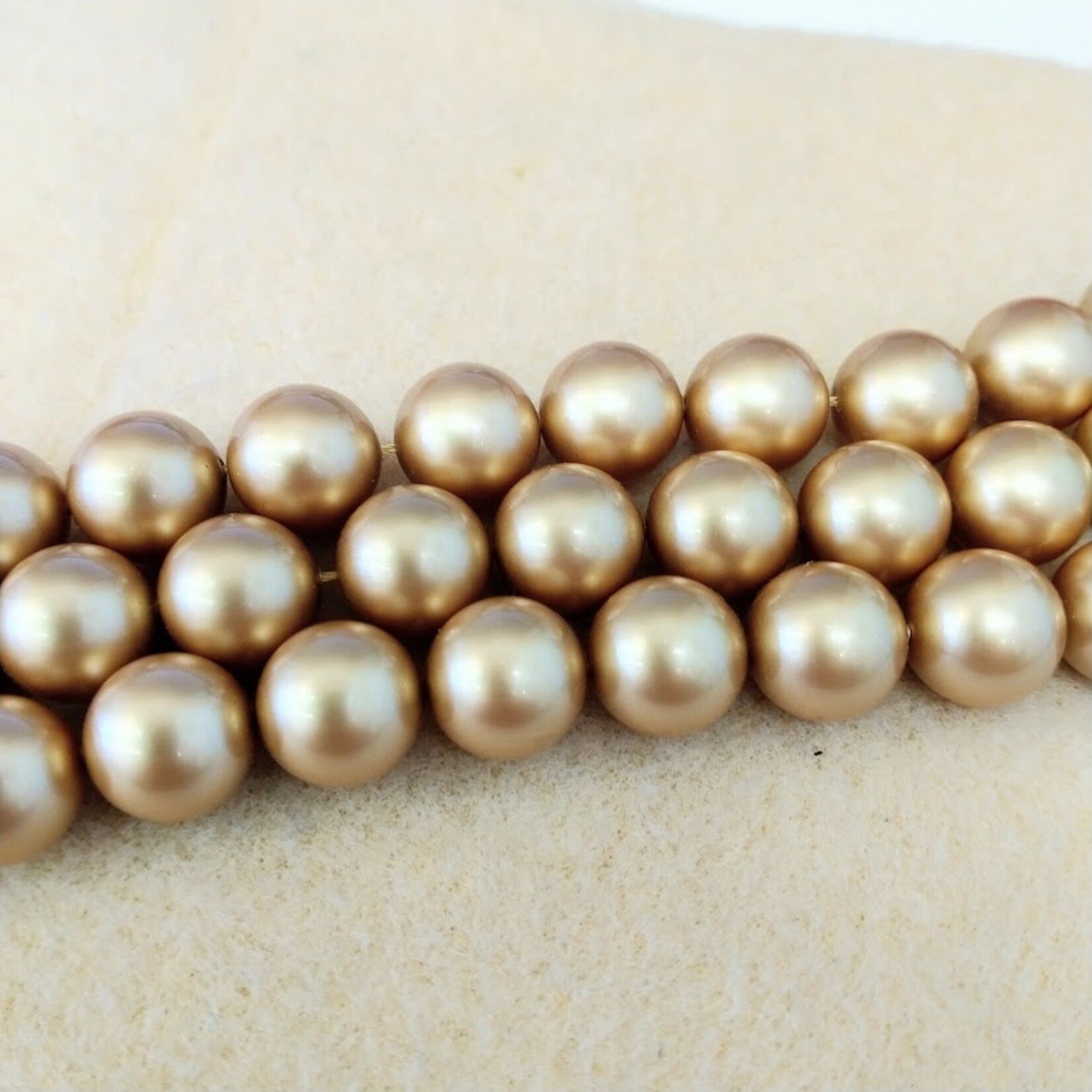Swarovski Pearl 12mm Round Vintage Gold Strand