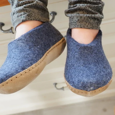 Slippers & Booties