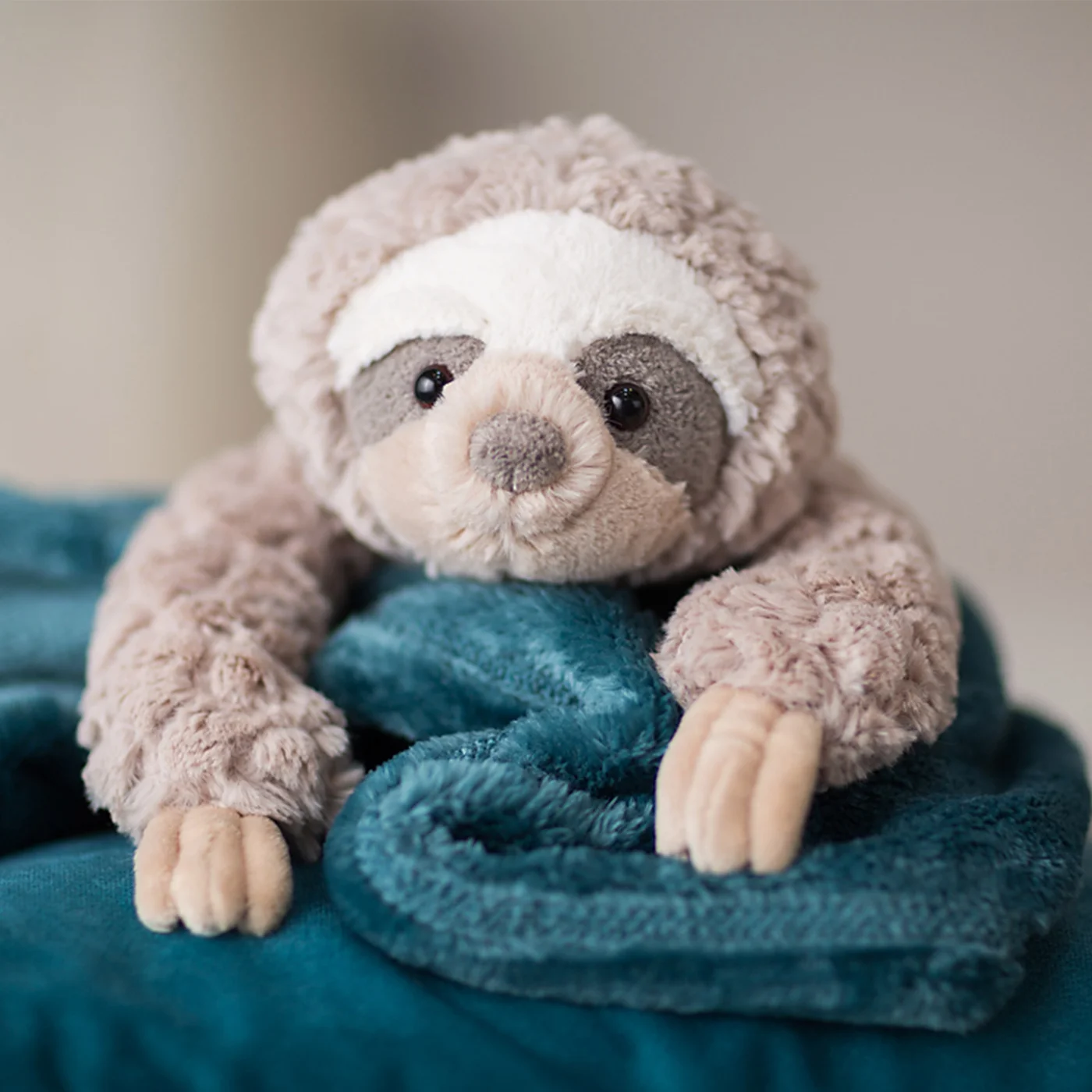 Mary Meyer Mary Meyer Putty Nursery Toy Beige Sloth 11"