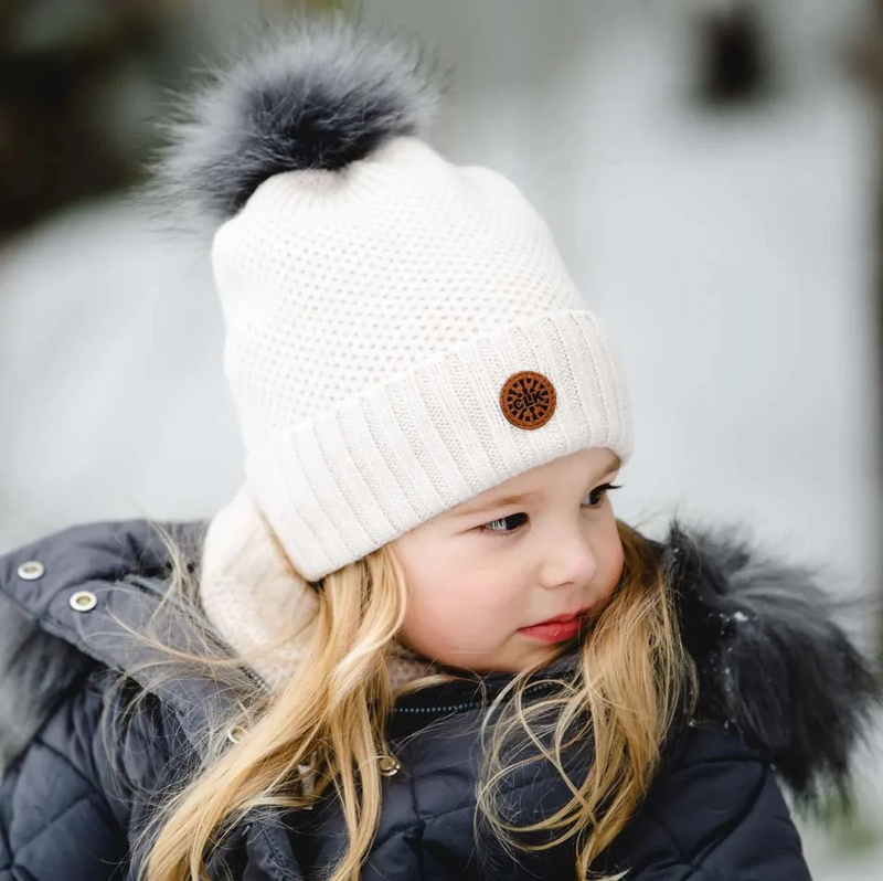 CaliKids Calikids Soft Touch Pom Almond