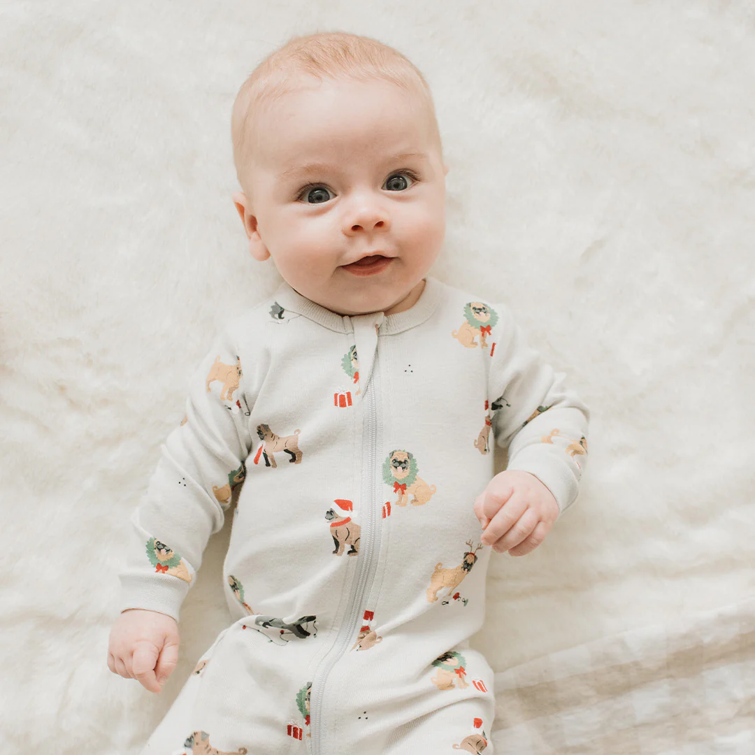 Petit Lem Petit Lem Footed SleeperAOP Christmas Puppies Light Grey