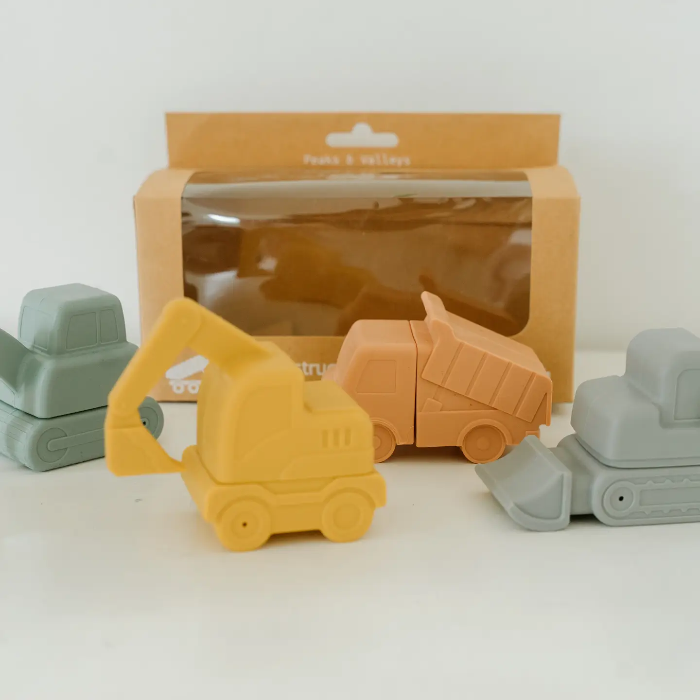 Peaks & Valleys Baby Peaks & Valleys Baby Construction Bath Toys Primary