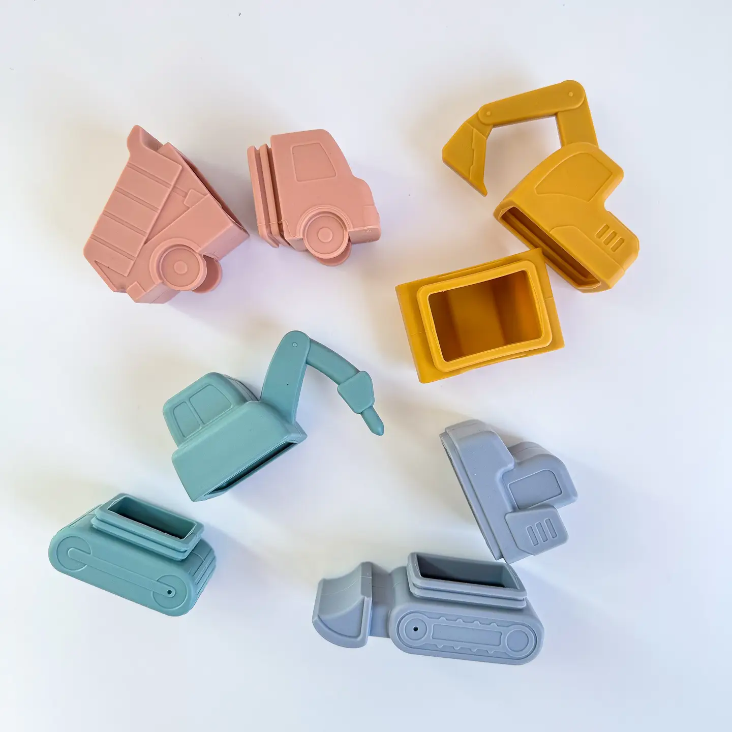 Peaks & Valleys Baby Peaks & Valleys Baby Construction Bath Toys Primary