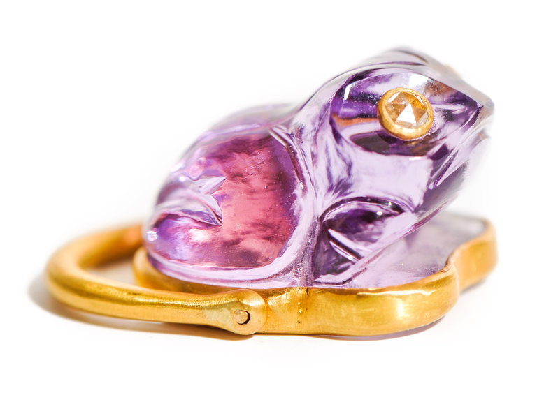 MUNNU THE GEM PALACE AMETHYST CARVED FROG RING WITH DIAMOND EYES