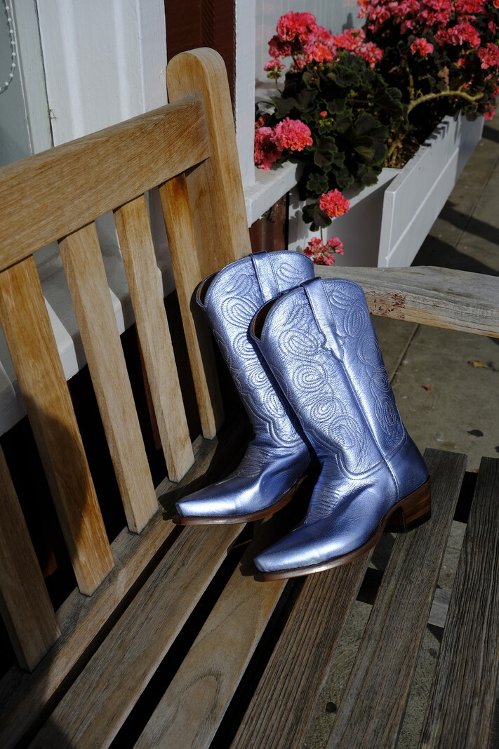 CAPITOL EXCLUSIVE SALLY METALLIC BOOT