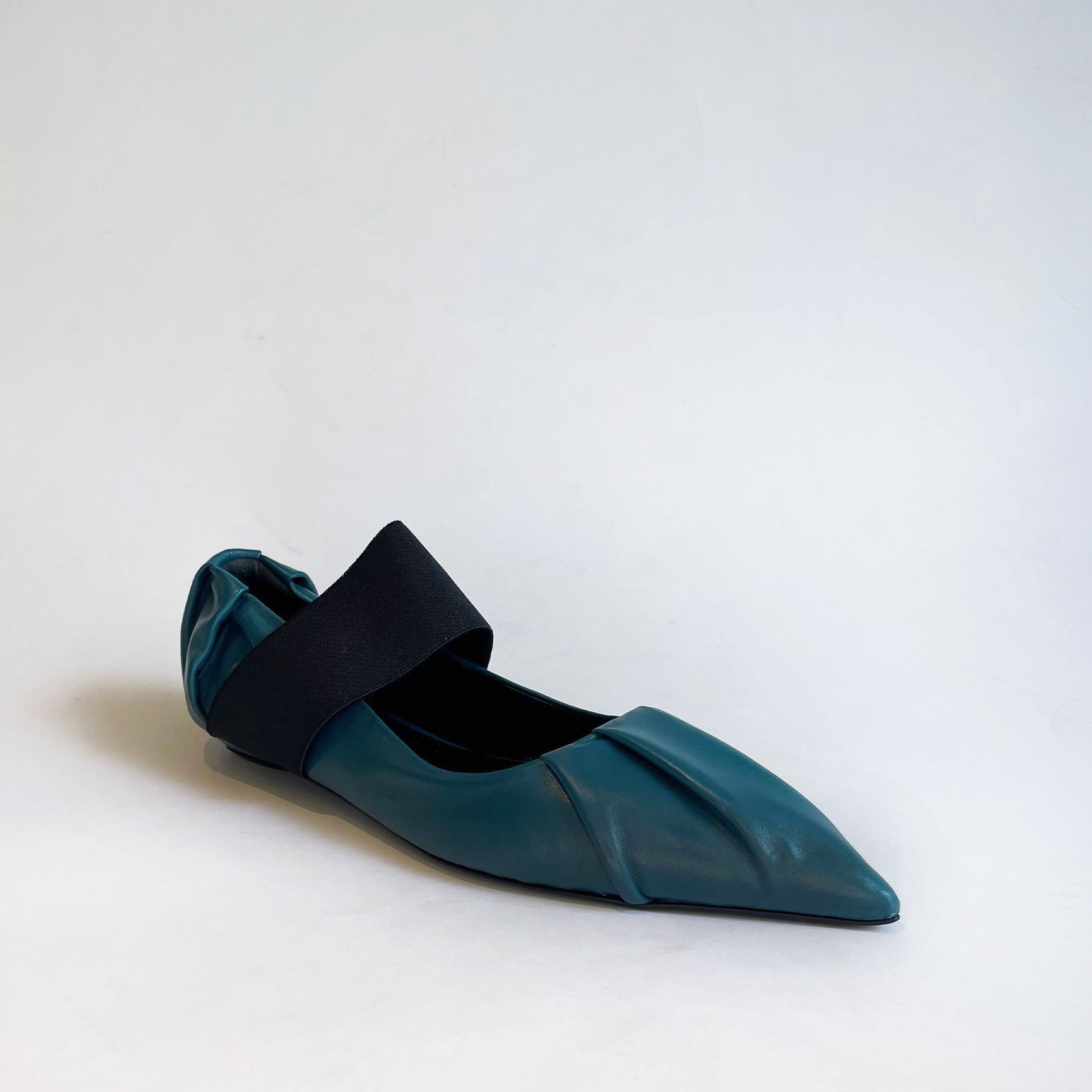 Ankle Strap Flat Shoes Archives - STYLE DU MONDE