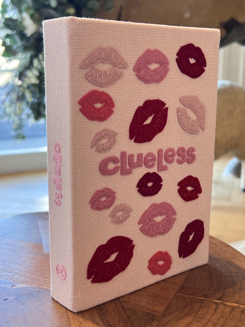 OLYMPIA LE TAN CLUELESS KISSES CLUTCH