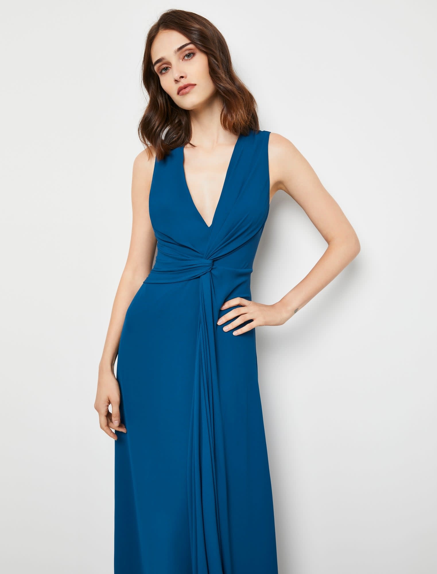 BCBGMAXAZRIA22 BCBGMAXAZRIA WRAP DETAIL EVENING GOWNS