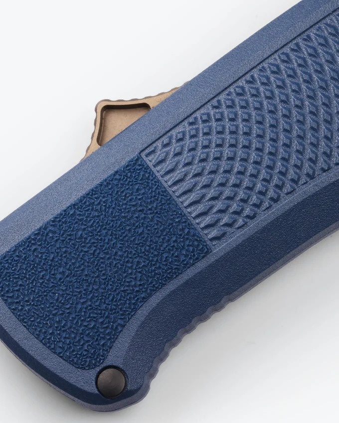 Benchmade Shootout | Crater Blue Grivory | Tanto