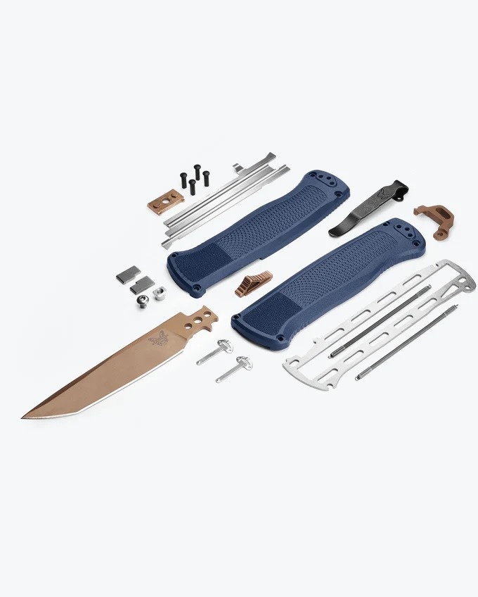 Benchmade Shootout | Crater Blue Grivory | Tanto