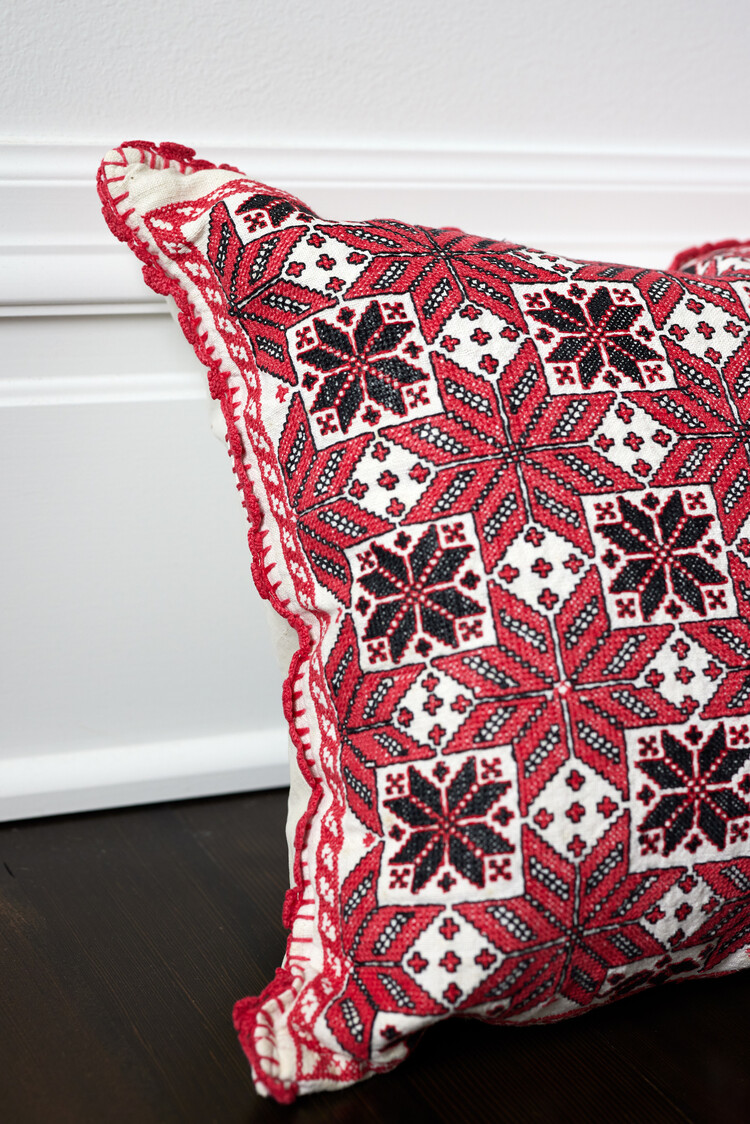 Star European Vintage Textile Pillow