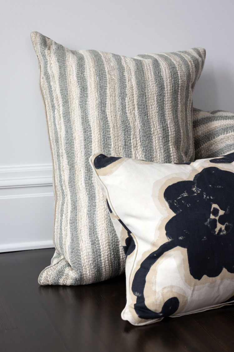 Corinth Graystone Pillow: Super Euro - DS